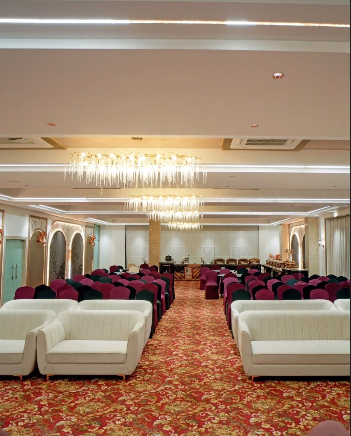 Hotel Midas Inn in Mandi Chauraha, Mathura, Mathura
