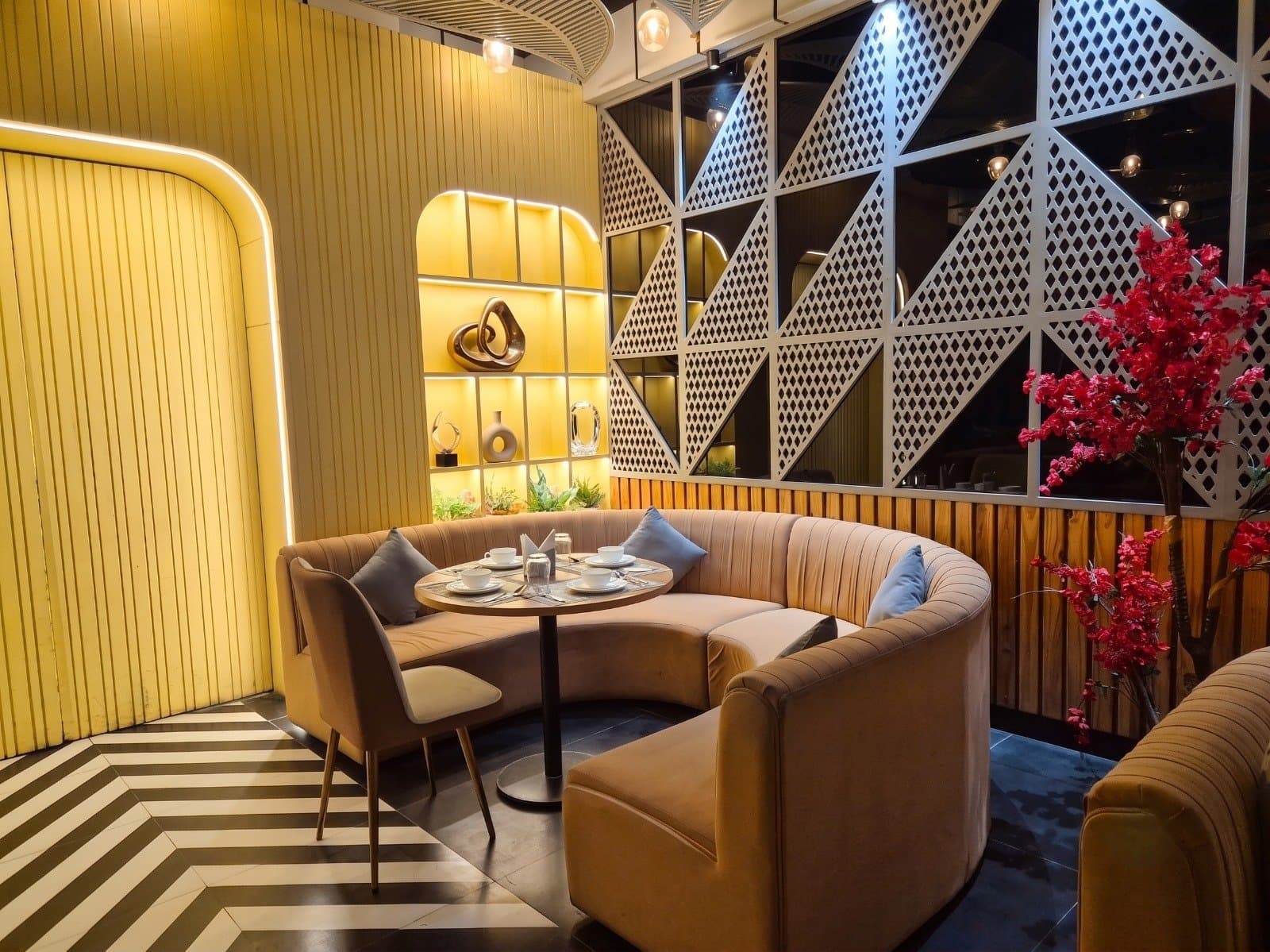 Hotel Midas Inn hotel in Mathura photo 9